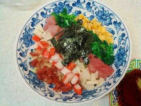 七色すし丼